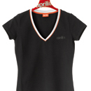 VネックTシャツ