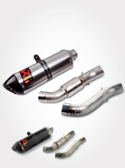 スリップオンエグゾーストシステム（カーボンサイレンサー） スリップオンエグゾーストシステム（チタンサイレンサー）