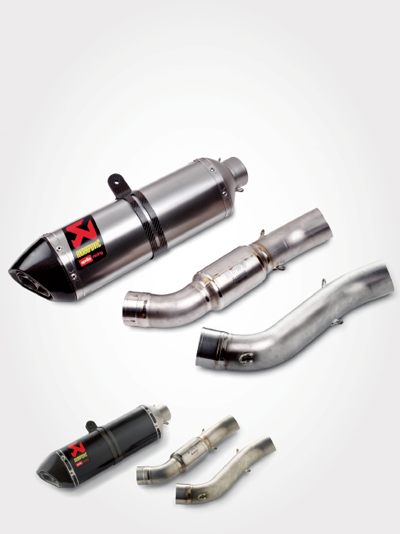 スリップオンエグゾーストシステム（カーボンサイレンサー）
スリップオンエグゾーストシステム（チタンサイレンサー）