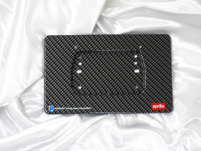 カーボンルック樹脂製ライセンスフレーム