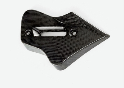 カーボン製オイルタンクカバー